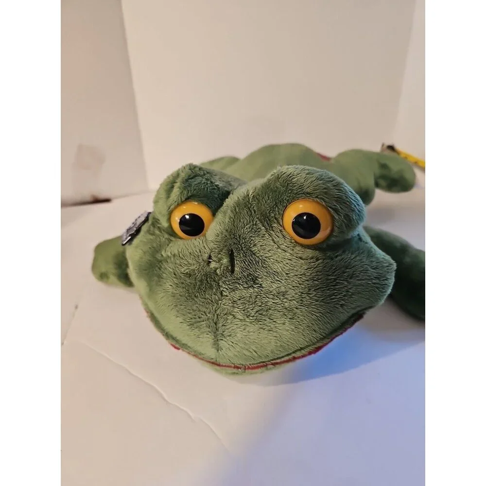 Applause Target Frog Filled With Love Plush  green Red‎ Heart stuffed animal 16